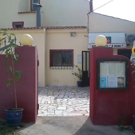 فندق مبيت وإفطار Casa Nuno